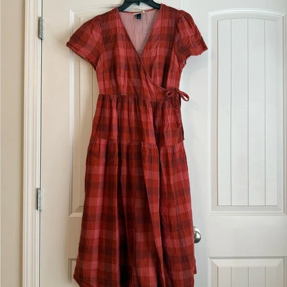 Universal Thread Red Plaid Midi Dress - Picture 2 of 9